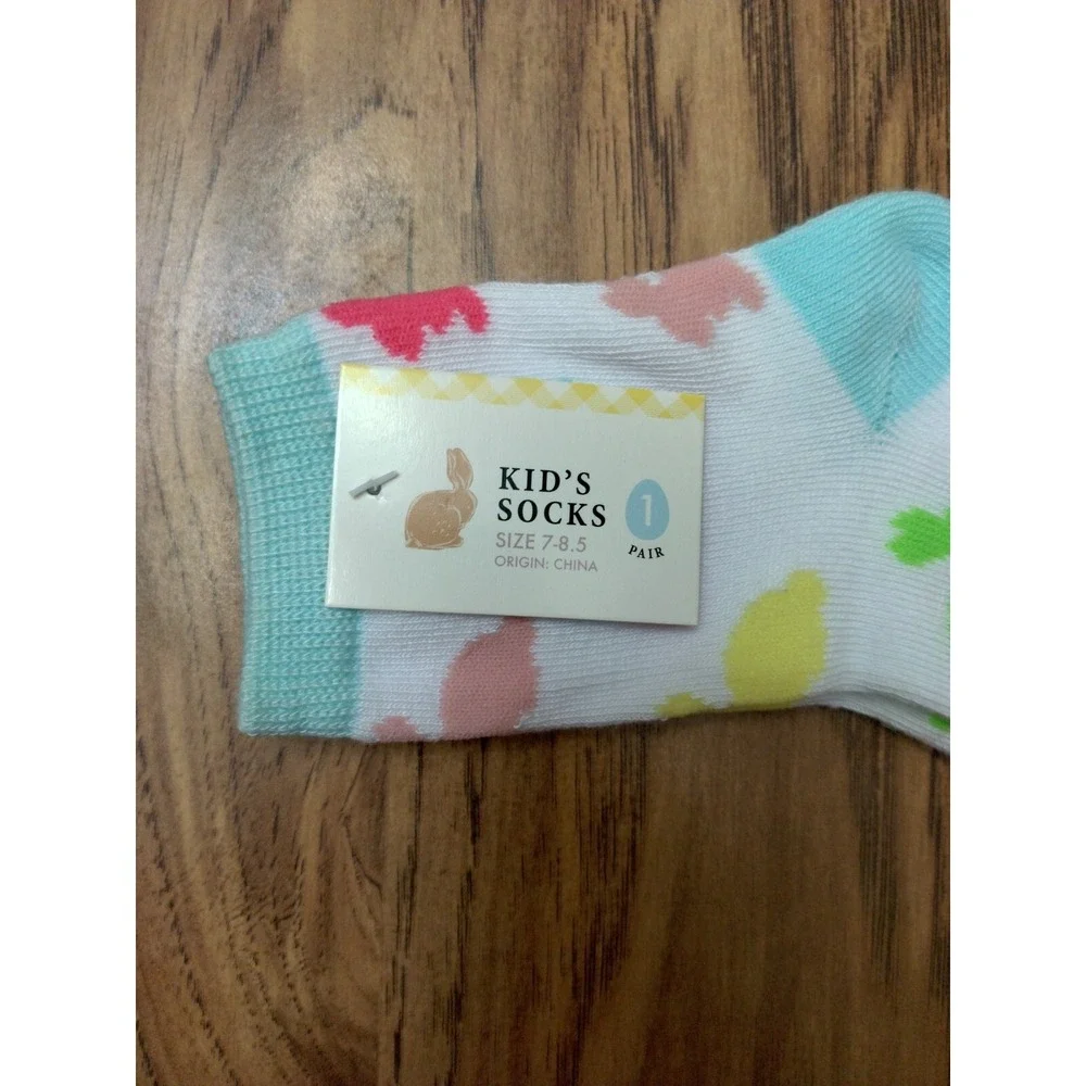 Kid's Socks Easter Socks 3 Pair Size 7-8.5 NEW bunny Easter egg carrots